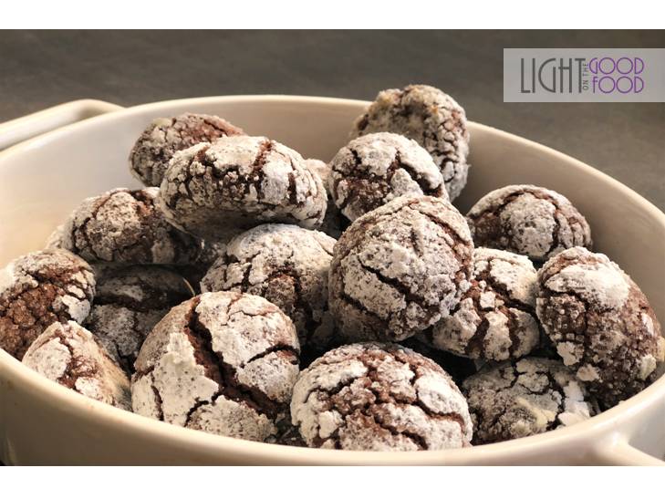 Cracked Cookies cu ciocolata belgiana si faina de migdale